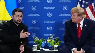 Der ukrainische Präsident Selenskyj wirft der US-Regierung mangelnden Druck auf den Kreml vor. (Archivbild) Der ukrainische Präsident Selenskyj wirft der US-Regierung mangelnden Druck auf den Kreml vor. (Archivbild)