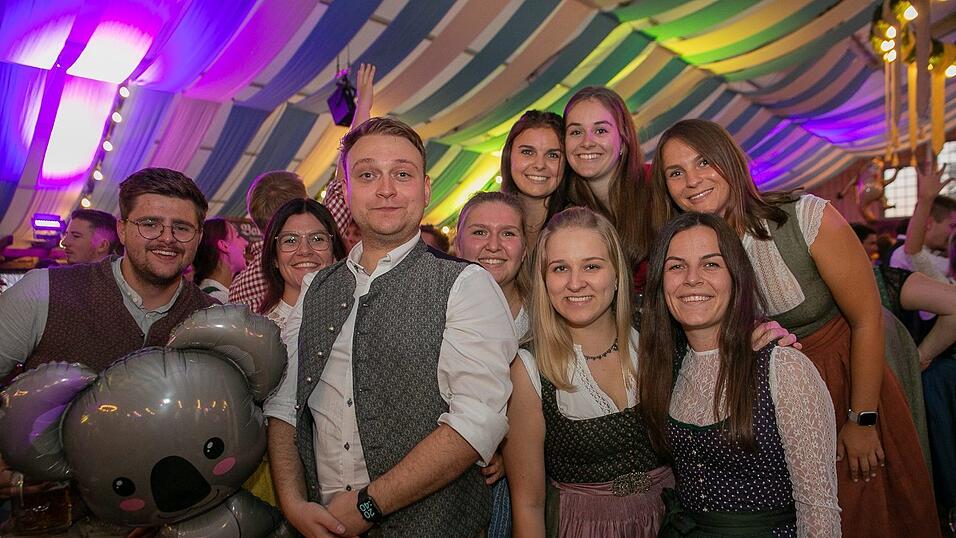 Die Partybilder vom Freitag, 12. August 2022, aus dem Festzelt Wenisch.