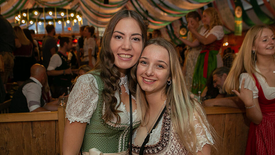 Die Partybilder von Freitag, 19. August 2022, aus dem Festzelt Weckmann.