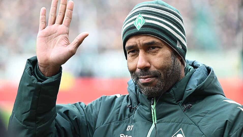 Heimpremiere im Weserstadion: Der neue Werder-Trainer Daniel Thioune. Heimpremiere im Weserstadion: Der neue Werder-Trainer Daniel Thioune.