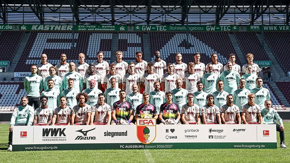 Der Kader des FC Augsburg für die Saison 2026/27. Der Kader des FC Augsburg für die Saison 2026/27.