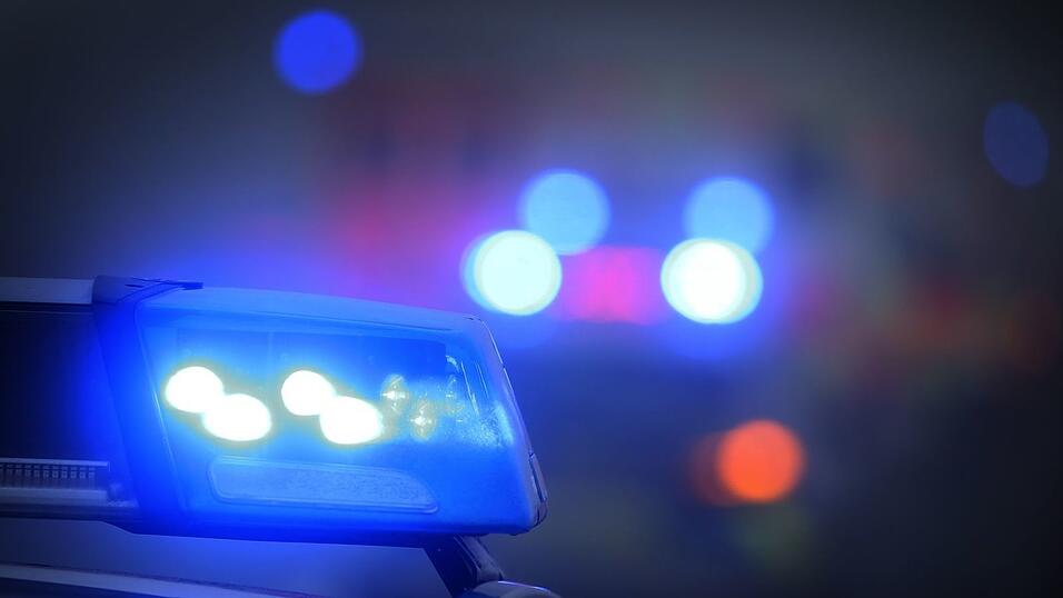 Der 20-J&auml;hrige wurde festgenommen und in Gewahrsam genommen. (Symbolbild)