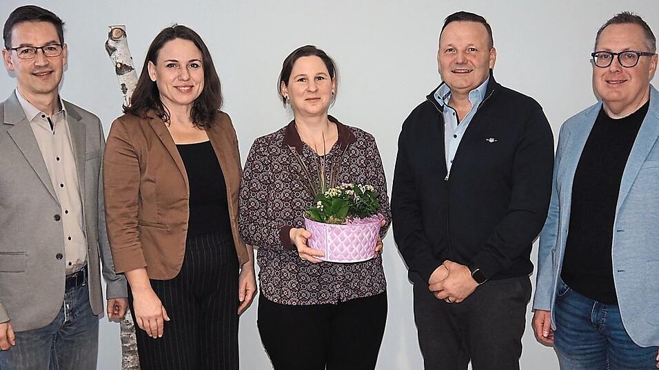 Sarah Honemann (Mitte) ist die neue JaS-Kraft der Verwaltungsgemeinschaft. Sarah Honemann (Mitte) ist die neue JaS-Kraft der Verwaltungsgemeinschaft.