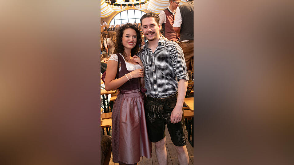 Die Partybilder vom Freitag, 15. August, aus dem Festzelt Nothaft. Die Partybilder vom Freitag, 15. August, aus dem Festzelt Nothaft.