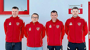 Greifen weiter gemeinsam an: (v. l.) FCE-Sportleiter Mike Roider, U 23-Coach &bdquo;Beppo&ldquo; Cafariello, Cheftrainer Michael Heckner und Torwarttrainer Michael F&ouml;rster-Kottmayr.