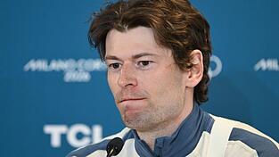 Leagreid musste auch bei der Pressekonferenz Fragen zu seinem Gest&auml;ndnis beantworten.