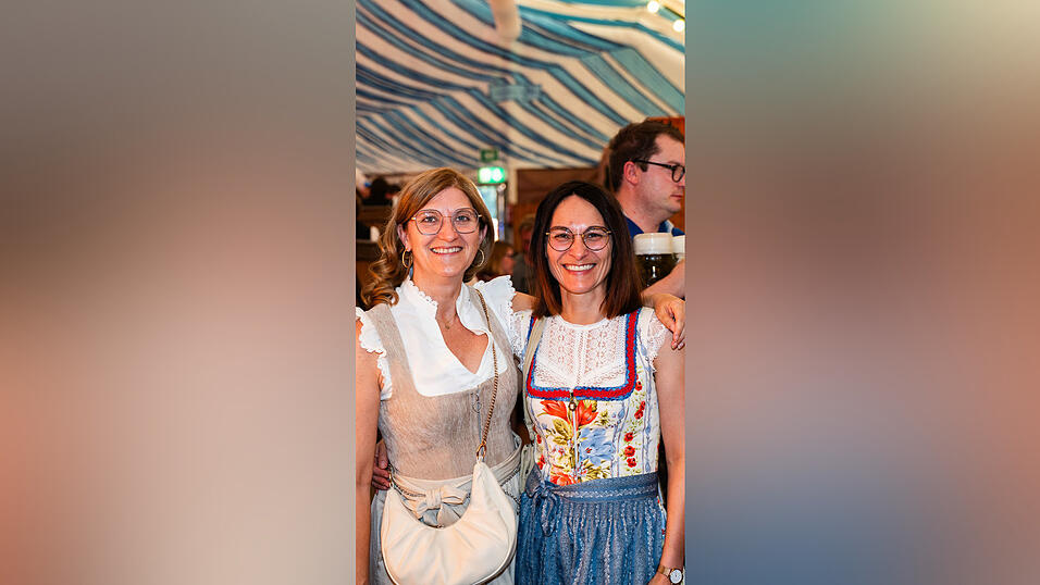Die Partybilder vom Samstag, 15. August, aus dem Festzelt Wenisch. Die Partybilder vom Samstag, 15. August, aus dem Festzelt Wenisch.
