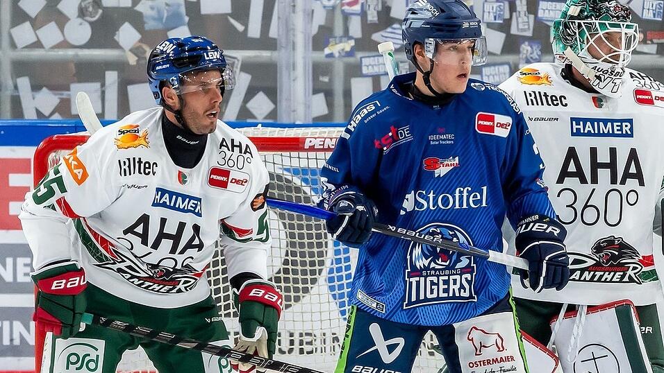 Im ersten Testspiel gegen Augsburg (links Ryan Button) erhielten Simon Seidl und die anderen Offensivtalente der Tigers viel Eiszeit. AEV-Schlussmann Michael Garteig behielt beim 3:2-Erfolg der Panther nach Penalty-Schießen aber zumeist den Überblick. Im ersten Testspiel gegen Augsburg (links Ryan Button) erhielten Simon Seidl und die anderen Offensivtalente der Tigers viel Eiszeit. AEV-Schlussmann Michael Garteig behielt beim 3:2-Erfolg der Panther nach Penalty-Schießen aber zumeist den Überblick.