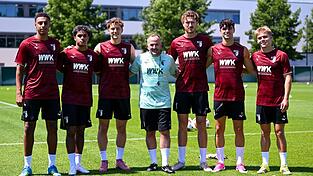 Der FC Augsburg startet in das Sommertraining.