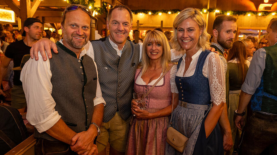 Die Partybilder vom Freitag, 9. August 2024, aus dem Festzelt Kr&ouml;nner.