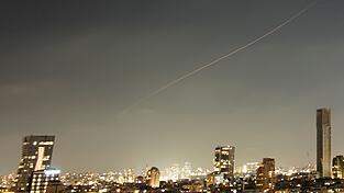 Der Iran k&uuml;ndigte am Nachmittag an, die Angriffe wieder einzustellen.