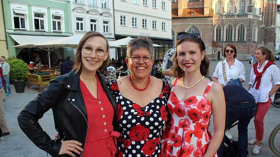 Die tanzbegeisterten Landshuterinnen und Landshuter legten eine hei&szlig;e Sohle aufs Parkett.