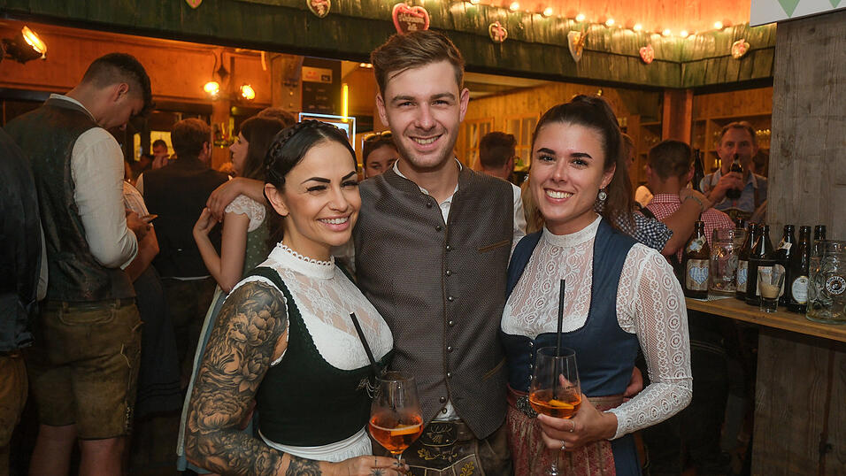 Die Partybilder vom Dienstag, 15. August 2023, aus dem Festzelt Weckmann.