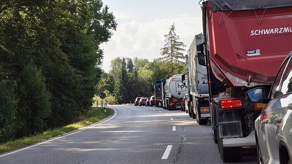 Auch Richtung Vilsbiburg standen die Fahrer im Stau.