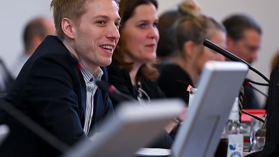 Mit dem neu gewählten OB Dominik Krause verhandelt sie über eine Fortsetzung der Koalition. Mit dem neu gewählten OB Dominik Krause verhandelt sie über eine Fortsetzung der Koalition.