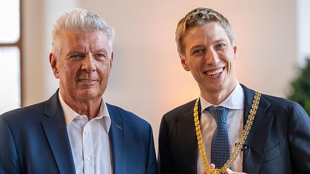Altoberb&uuml;rgermeister Dieter Reiter (SPD) hat nun auch offiziell das Amt an seinen Nachfolger Dominik Krause (Gr&uuml;ne) &uuml;bergeben.