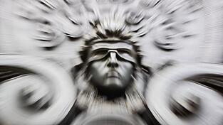 Eine Figur der blinden Justitia.