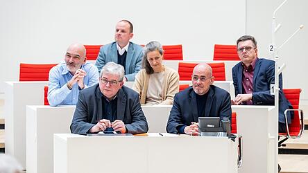 Die BSW-Fraktion ist auch am Freitag noch mal um zwei Abgeordnete geschrumpft. Die BSW-Fraktion ist auch am Freitag noch mal um zwei Abgeordnete geschrumpft.