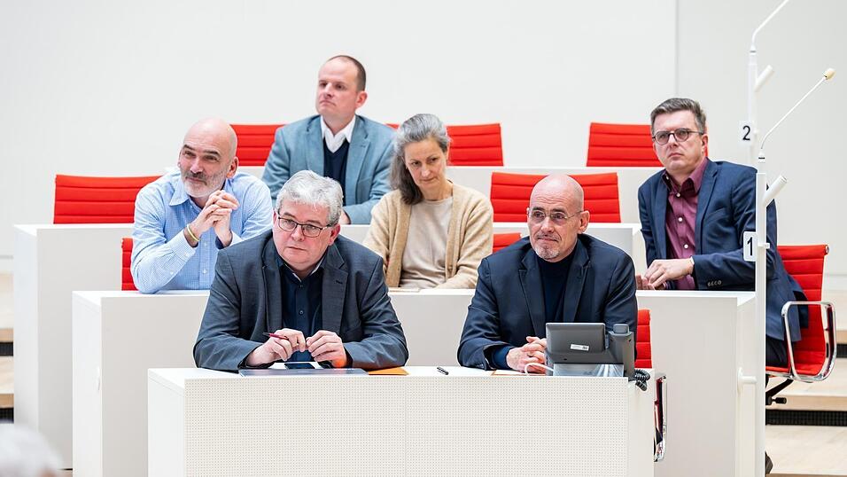 Die BSW-Fraktion ist auch am Freitag noch mal um zwei Abgeordnete geschrumpft.