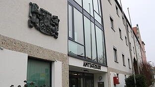 Vor dem Jugendschöffengericht in Straubing musste sich eine bald 20-Jährige verantworten.