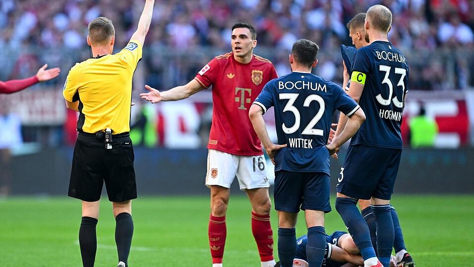 Schlüsselmoment und Wendepunkt: Bayern-Profi João Palhinha sieht Rot.