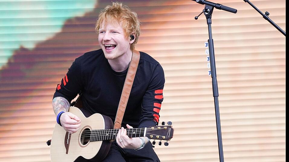 In München wird Ed Sheeran vielleicht auch seine großen Hits wie «Perfect» oder «Bad Habits» spielen. (Archivbild) In München wird Ed Sheeran vielleicht auch seine großen Hits wie «Perfect» oder «Bad Habits» spielen. (Archivbild)