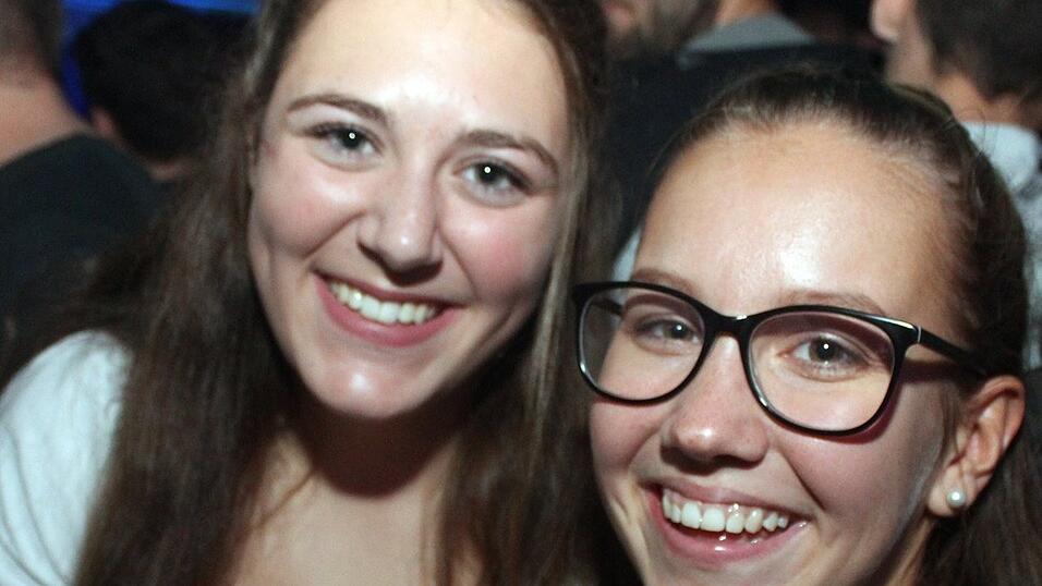 Die besten Bilder vom Wein- und Wei&szlig;bierfest des Burschenvereins Arth und der M&auml;dchengruppe.