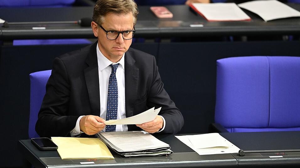 Minister Linnemann pocht auf eine Gegenfinanzierung zusätzlicher Ausgaben. (Archivbild) Minister Linnemann pocht auf eine Gegenfinanzierung zusätzlicher Ausgaben. (Archivbild)