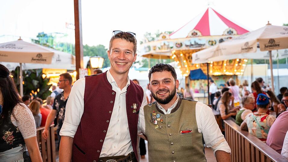 Die Partybilder vom Freitag, 14. August, aus dem Festzelt Greindl. Die Partybilder vom Freitag, 14. August, aus dem Festzelt Greindl.