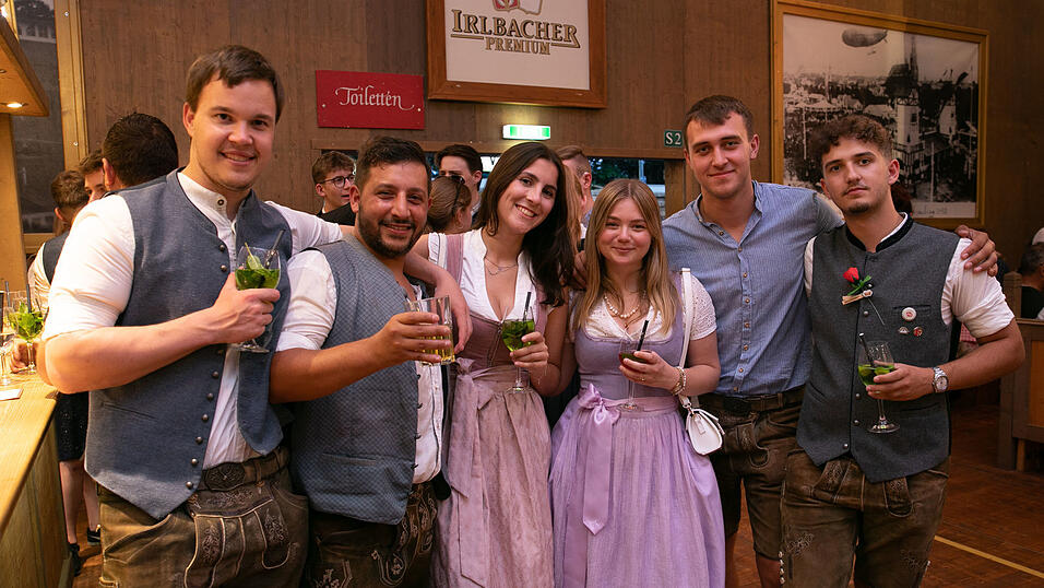 Die Partybilder vom Donnerstag, 14. August, aus dem Festzelt Krönner. Die Partybilder vom Donnerstag, 14. August, aus dem Festzelt Krönner.