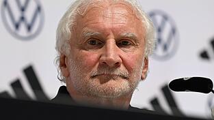 Rudi Völler wirbt um Nachsicht mit Nationalstürmer Nick Woltemade. (Archivbild)