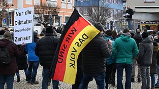 Viele in Ostdeutschland sind nicht zufrieden mit dem Funktionieren der Demokratie. (Archivbild)