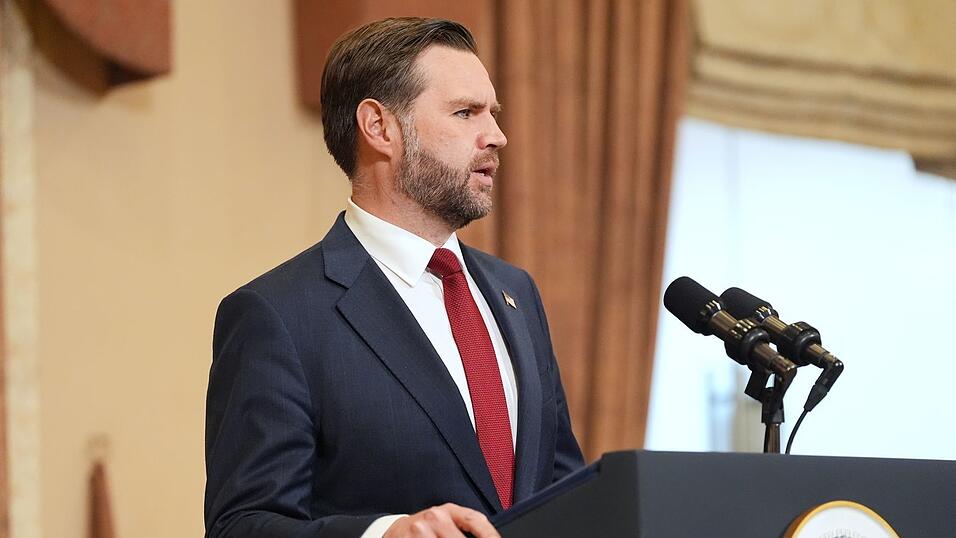 US-Vizepräsident Vance leitete die amerikanische Delegation bei den Gesprächen mit dem Iran. US-Vizepräsident Vance leitete die amerikanische Delegation bei den Gesprächen mit dem Iran.