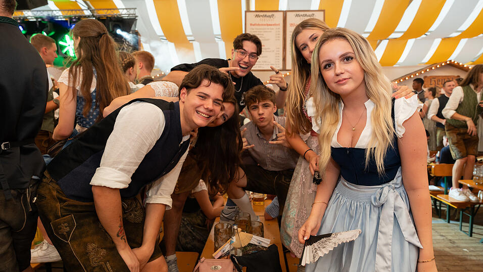 Die Partybilder vom Freitag, 16. August, aus dem Festzelt Nothaft. Die Partybilder vom Freitag, 16. August, aus dem Festzelt Nothaft.