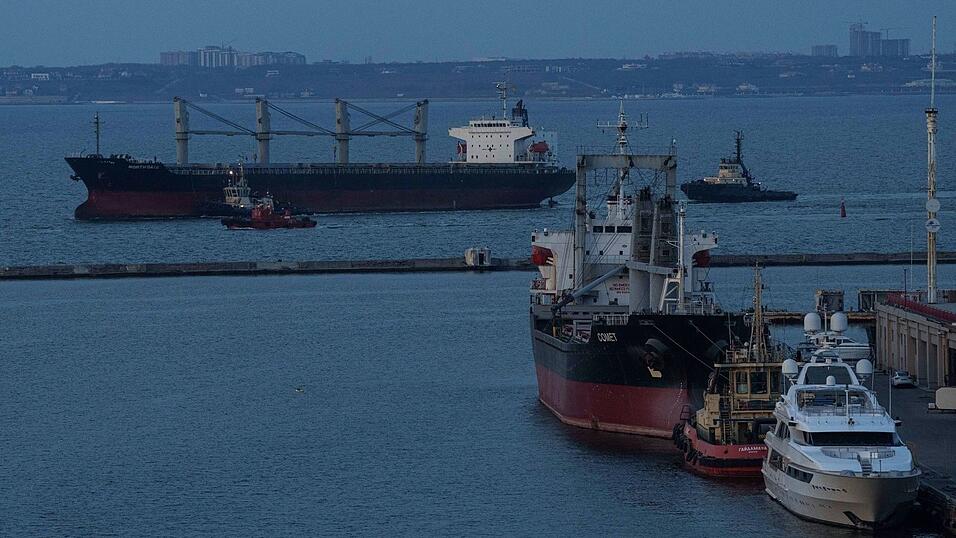 Russland wirft der Ukraine vor, militärische Güter in Getreidefrachtern transportieren zu lassen. (Archivbild) Russland wirft der Ukraine vor, militärische Güter in Getreidefrachtern transportieren zu lassen. (Archivbild)