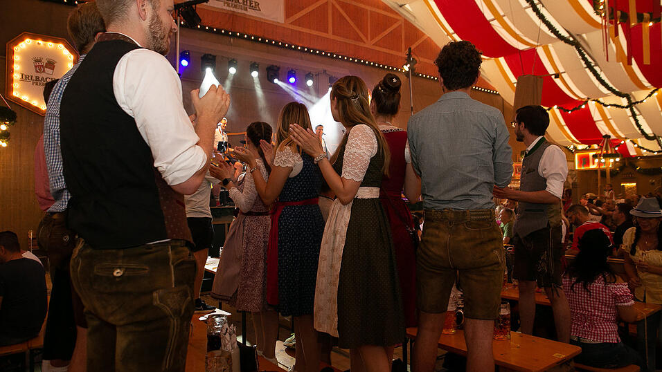 Die Partybilder vom Freitag, 12. August 2022, aus dem Festzelt Krönner.