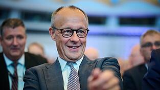 Bundeskanzler Friedrich Merz (CDU) bekräftigt auf dem Arbeitgebertag seinen Reformwillen. Bundeskanzler Friedrich Merz (CDU) bekräftigt auf dem Arbeitgebertag seinen Reformwillen.