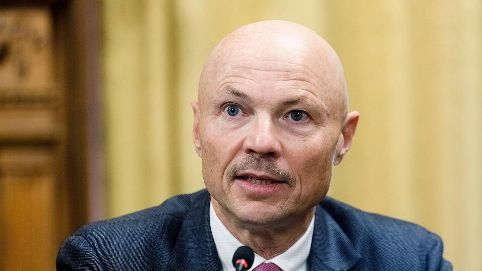 Der promovierte Wirtschaftswissenschaftler Nimmermann war Staatssekretär in drei Ministerien, zuletzt beim damaligen Bundeswirtschaftsminister Robert Habeck. (Archivbild) Der promovierte Wirtschaftswissenschaftler Nimmermann war Staatssekretär in drei Ministerien, zuletzt beim damaligen Bundeswirtschaftsminister Robert Habeck. (Archivbild)
