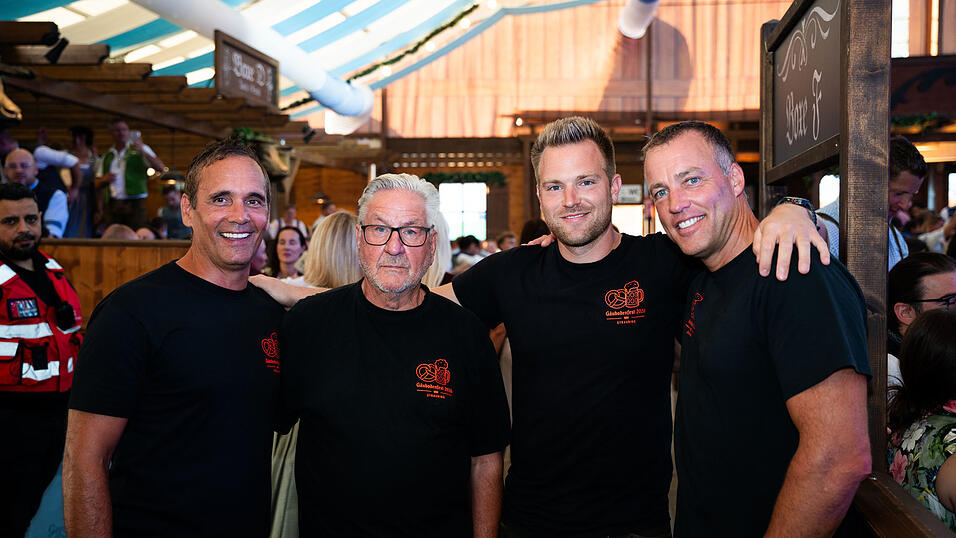 Die Partybilder vom Freitag, 14. August, aus dem Festzelt Wenisch. Die Partybilder vom Freitag, 14. August, aus dem Festzelt Wenisch.