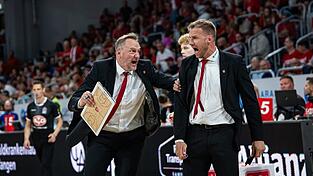 Co-Trainer Arne Woltmann (l) folgt seinem Chefcoach Anton Gavel nach M&uuml;nchen. (Archivbild)