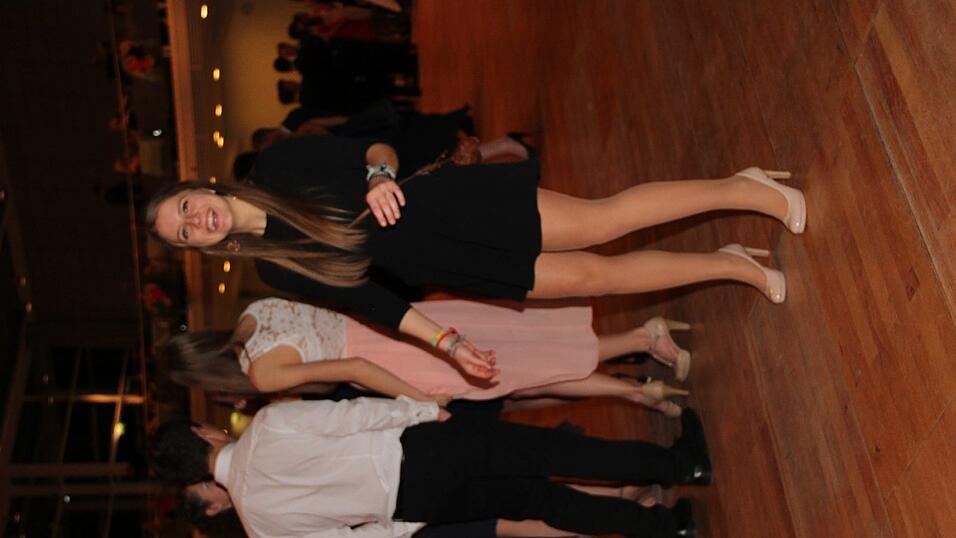 Die Bilder vom Abschlussball der Tanzschule Seidel in der Fraunhofer-Halle am 28. November. Die Bilder vom Abschlussball der Tanzschule Seidel in der Fraunhofer-Halle am 28. November.