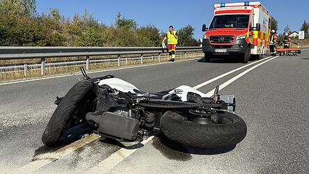 Am Motorrad enstand Totalschaden. Am Motorrad enstand Totalschaden.