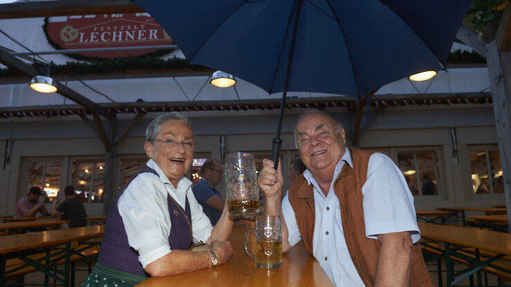 Die Partybilder vom Sonntag, 18. August, aus dem Festzelt Lechner. Die Partybilder vom Sonntag, 18. August, aus dem Festzelt Lechner.