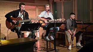 Seidl Hanse stand erstmals mit den Söhnen Felix (l.) und Stefan auf der Bühne. Seidl Hanse stand erstmals mit den Söhnen Felix (l.) und Stefan auf der Bühne.