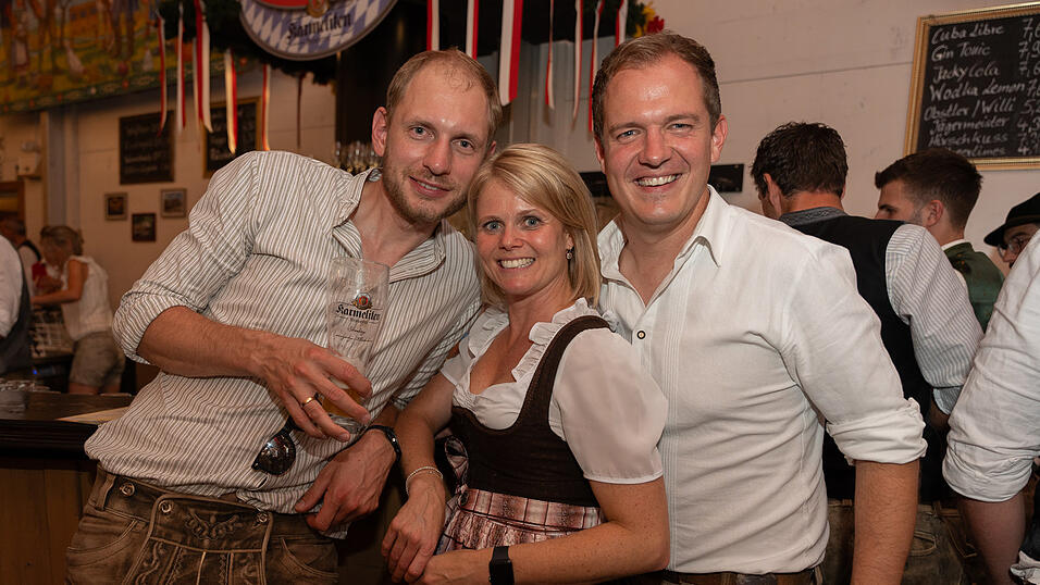 Die Partybilder vom Freitag, 11. August 2023, aus dem Festzelt Greindl. Die Partybilder vom Freitag, 11. August 2023, aus dem Festzelt Greindl.