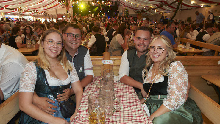 Die Partybilder vom Freitag, 7. August, aus dem Festzelt Lechner. Die Partybilder vom Freitag, 7. August, aus dem Festzelt Lechner.