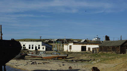 Imke Hansen und Andreas Goldbrunner reisen um die Welt. Auf Olkhon, einem kleinen Inselchen im Baikalsee. 'Mein Gott, was sind wir entspannt.' Imke Hansen und Andreas Goldbrunner reisen um die Welt. Auf Olkhon, einem kleinen Inselchen im Baikalsee. 'Mein Gott, was sind wir entspannt.'
