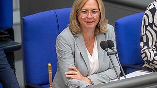 Bundestagsvizepr&auml;sidentin Andrea Lindholz kann sich ein Wahlrecht ab 16 Jahren vorstellen. (Archivbild)