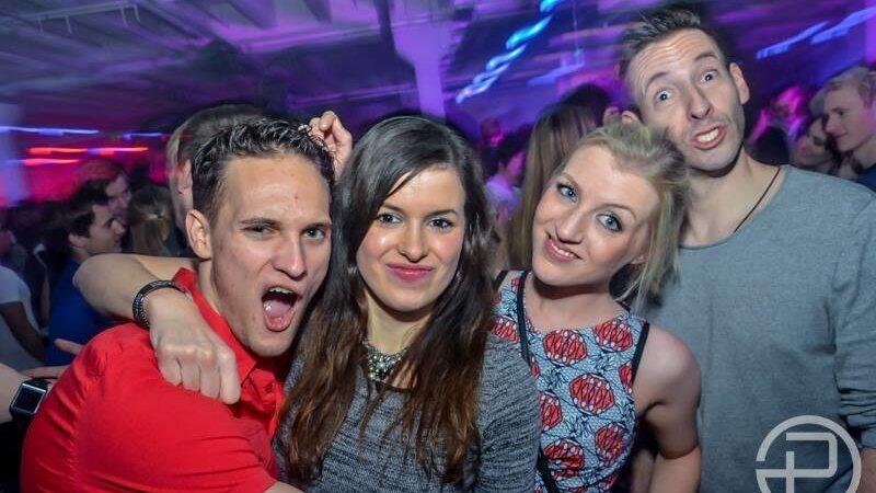 Gleich bei der Eröffnung platzte die neue Diskothek Peggy P. aus allen Nähten. Gleich bei der Eröffnung platzte die neue Diskothek Peggy P. aus allen Nähten.