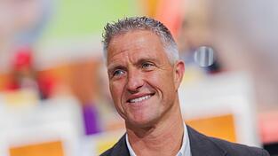 Ein geplatzter Reifen sorgte für eine Notbremsung eines Lufthansa-Flugzeugs - an Bord: Ralf Schumacher. (Archivbild) Ein geplatzter Reifen sorgte für eine Notbremsung eines Lufthansa-Flugzeugs - an Bord: Ralf Schumacher. (Archivbild)
